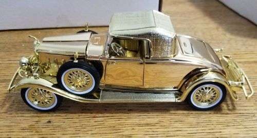 1932 Lincoln Roadster,  (Gold Plated series)