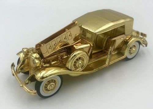 1932 Chrysler LeBaron Gold  (Gold Plated series)