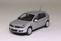 Vauxhall Astra, Star Silver Metallic