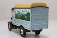 Windsor Castle, The Queen`s 40th Anniversary Thornycroft Van 1929,