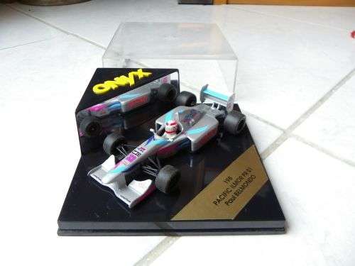 Pacific Ilmor Paul Belmondo #33 1994 F1
