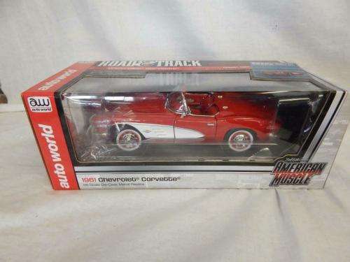 CHEVROLET CORVETTE 1961 RED WHITE FLASH