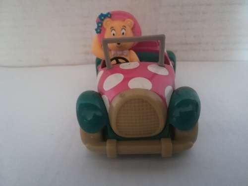 Tessie Bear Car With Figure