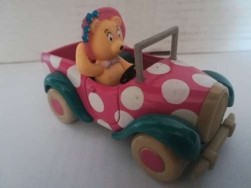 Tessie Bear Car With Figure