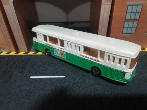 Champs Concorde Model Bus