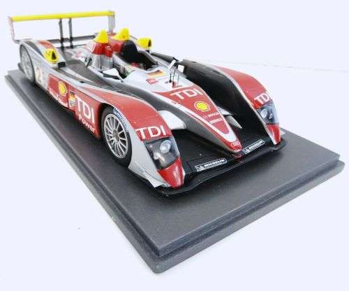 Audi - R10 TDI 5.5L Turbo V12