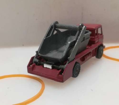 Bedford TK 7 Ton SkipTruck .