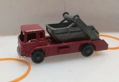 Bedford TK 7 Ton SkipTruck .