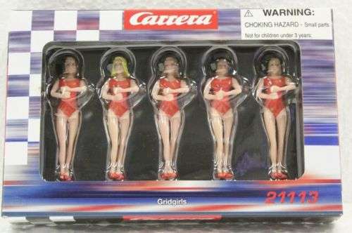 5 Articulated Gridgirls w/ Flags