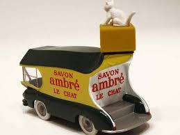 Renault 3086.5lbs Truck Advertising