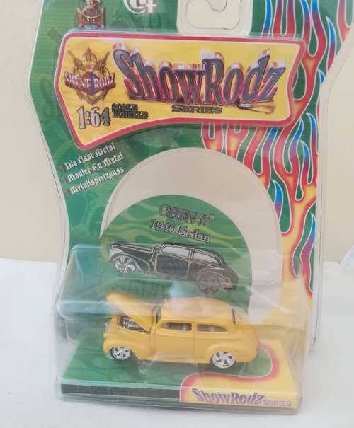 Chevy 1940 Sedan 1:64