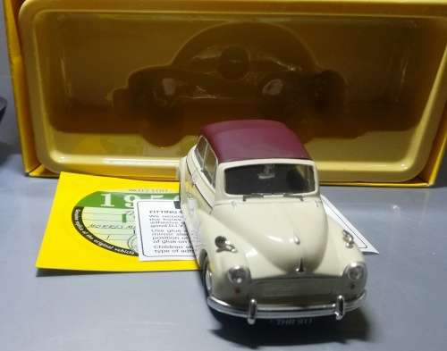 Morris Minor Convertible in Cream and Maroon