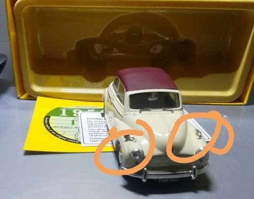 Morris Minor Convertible in Cream and Maroon