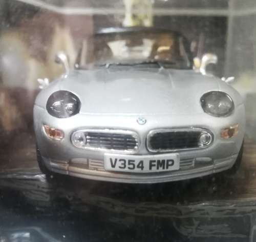 BMW Z8 The World id Not Enough 007
