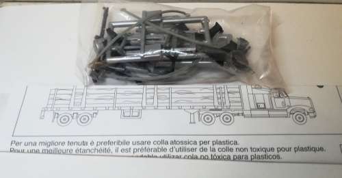 Kenworth Truck + Flatbed 1:87 Scale