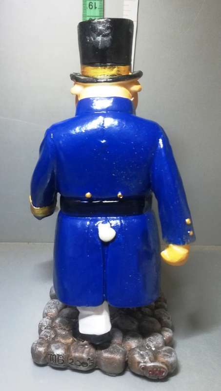 Bulldog Warder  Collectable Dog