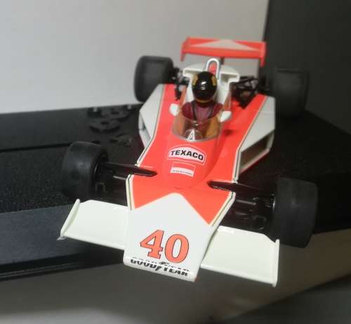 McLaren M23 No40 Villeneuve.