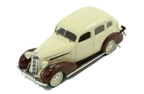 Buick Series 40 Special 1936, beige/brown