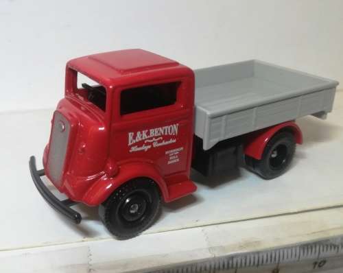 Fordson 7v Truck, E & K Benton