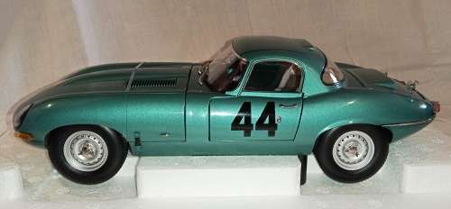 Jaguar E-TYPE Lightweight  Atkins 86PJ #44 Green 1963