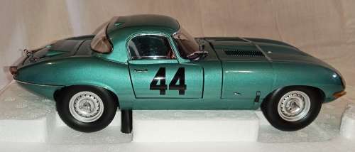 Jaguar E-TYPE Lightweight  Atkins 86PJ #44 Green 1963