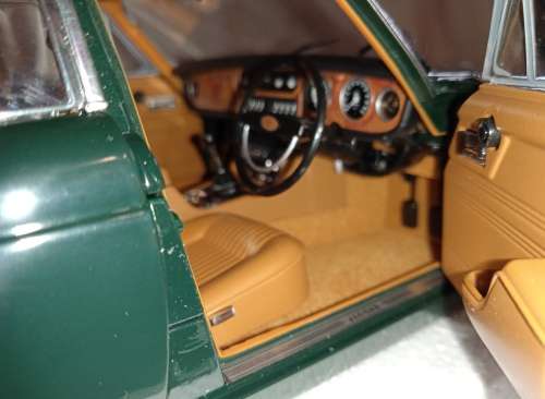 Jaguar XJ6 Series I 4.2 Racing Green 1971