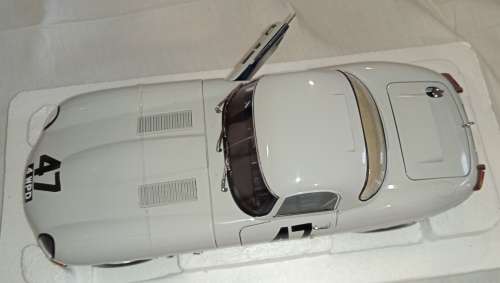 Jaguar E-Type Lightweight Coombs  4WP #47 Grey