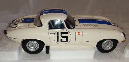 Jaguar E-Type Lightweight Cunningham 5115WK 15 Cream