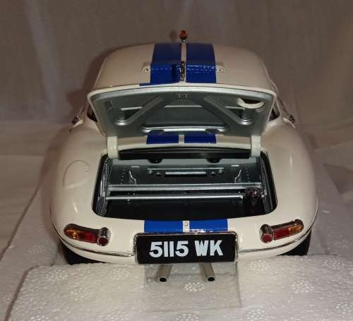 Jaguar E-Type Lightweight Cunningham 5115WK 15 Cream