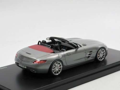 Mercedes Benz SLS AMG Roadster (A197) (2011)