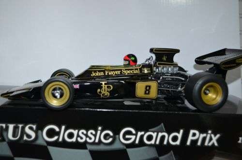 Team Lotus JPSType 72D #8 Emerson Fittipaldi