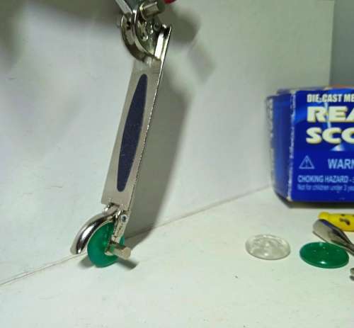Mini Scooter Build it yourself Also a Key Chain.