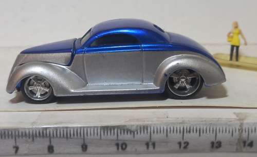1937 Ford