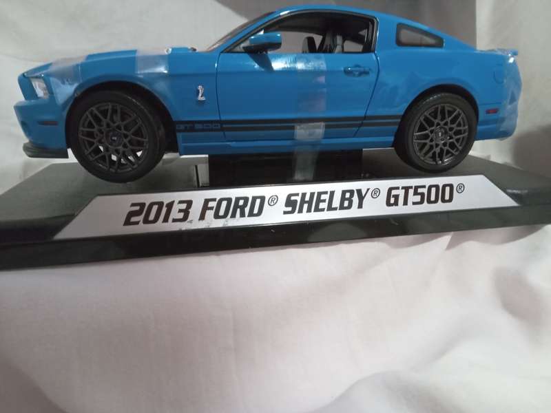 Ford Shelby GT500 Blue with Black Strips