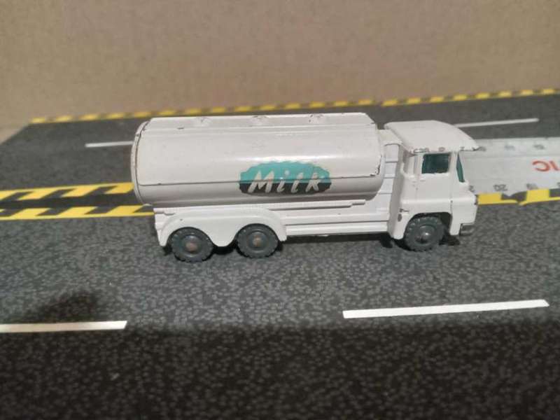 Husky Diecast Milk Truck