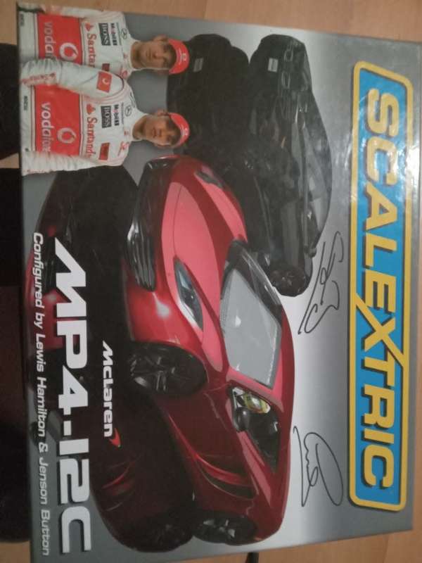 McLaren MP4 12C Twin Pack Red Black