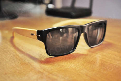 |CLEARANCE| Stylish Bamboo Temple UV 400 Protection Sunglasses with Protective Case (Black+Wood)..!