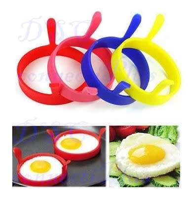 Creative Kitchen Silicone Egg and Fried Pancake Ring Mould Tool Round Style (Green)..!