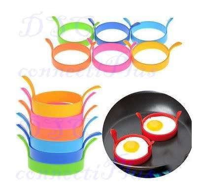 Creative Kitchen Silicone Egg and Fried Pancake Ring Mould Tool Round Style (Green)..!