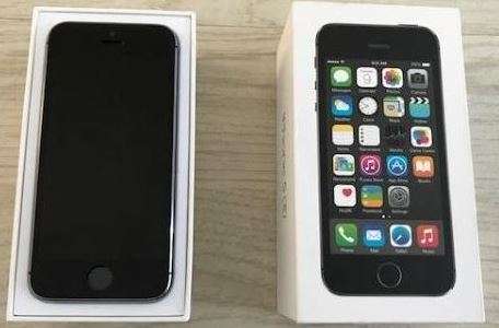 Apple iPhone 5s 16GB - Space Gray