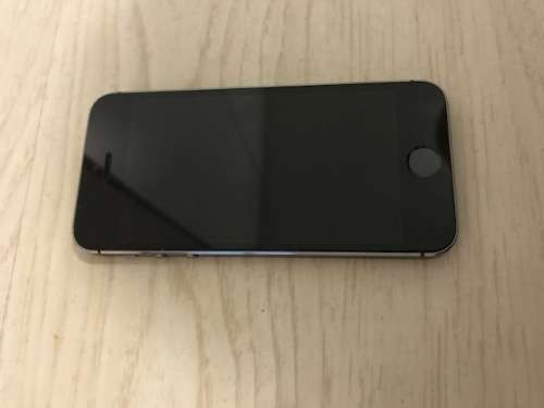 Apple iPhone 5s 16GB - Space Gray