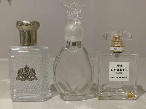Lot of 11 perfume bottles