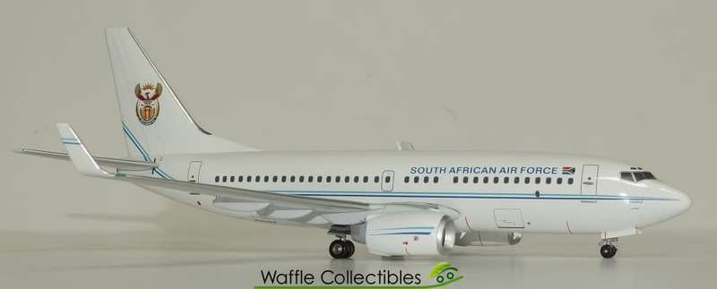 South African Air Force 737-700 ZS-RSA 1:200 Inflight IF737001