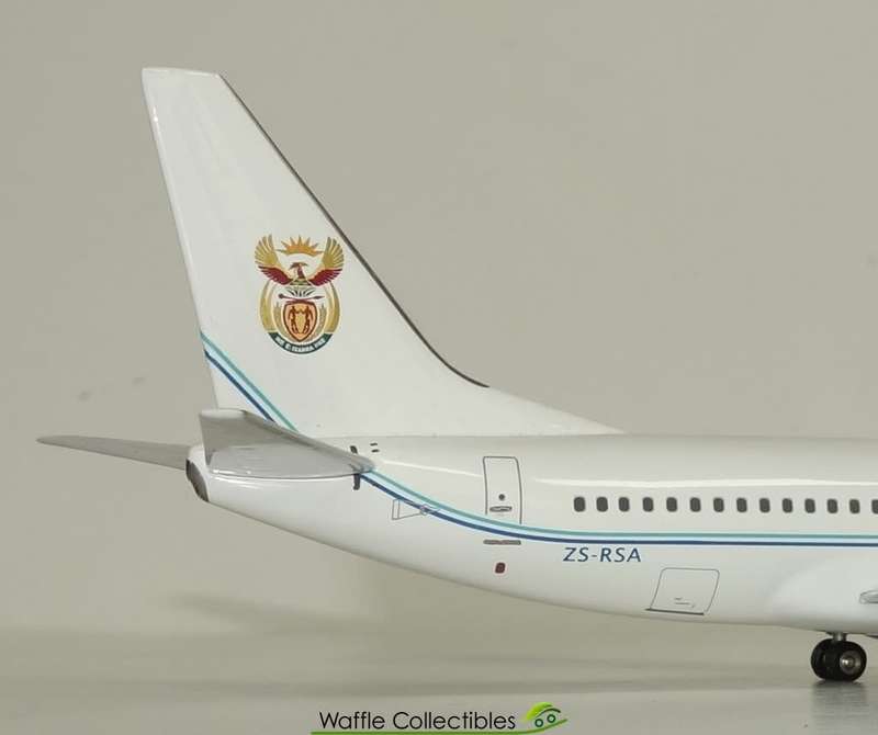 South African Air Force 737-700 ZS-RSA 1:200 Inflight IF737001