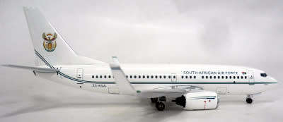 South African Air Force 737-700 ZS-RSA 1:200 Inflight IF737001