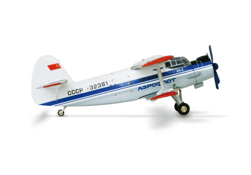 HERPA 1:200 AEROFLOT ANTONOV AN-2 REG. NO. CCCP-32381