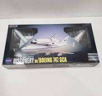 DRAGON WINGS NASA SPACE SHUTTLE DISCOVERY W/ BOEING 747 SCA 1/400 #56184-03