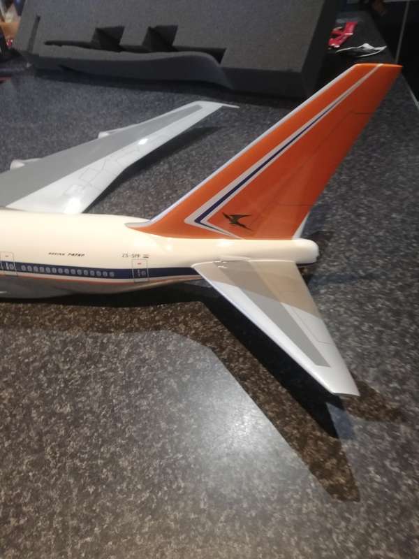 1:100 display model south african airways b747sp ZS-SPF