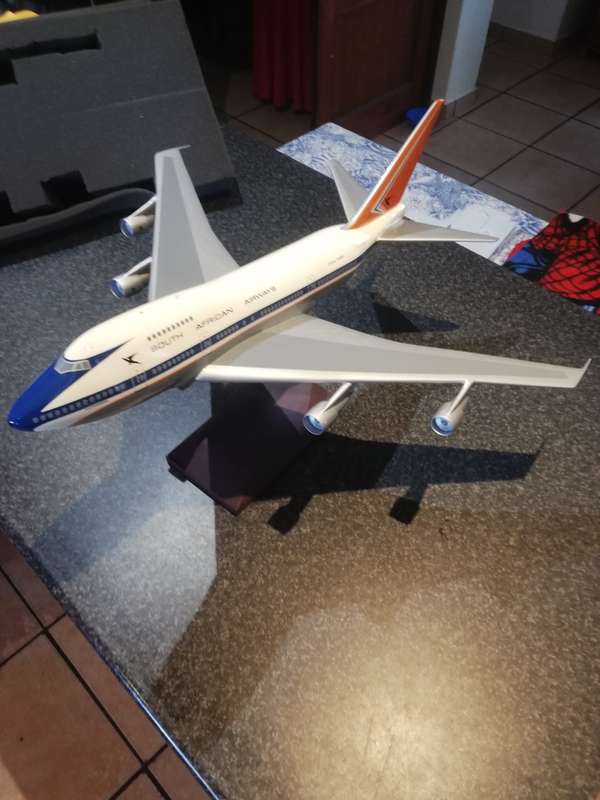 1:100 display model south african airways b747sp ZS-SPF