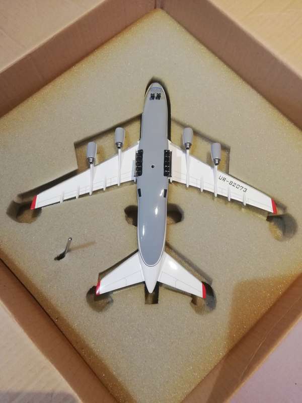 ANTONOV AN-124 1:200